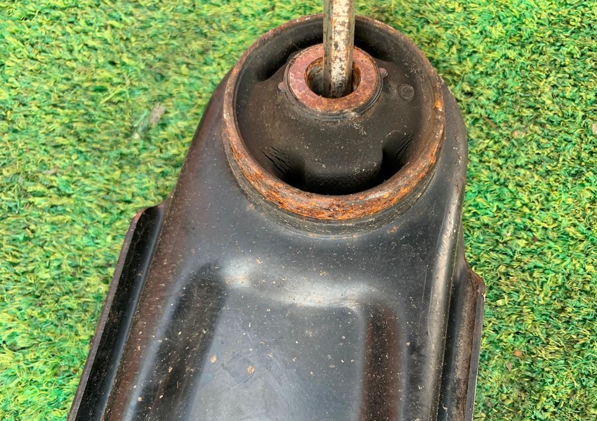 Рычаг левый задний NISSAN DAYZ ROOX B21A 55501-6A00K 2 ракурс Рычаг левый задний NISSAN DAYZ ROOX B21A 55501-6A00K 2 ракурс