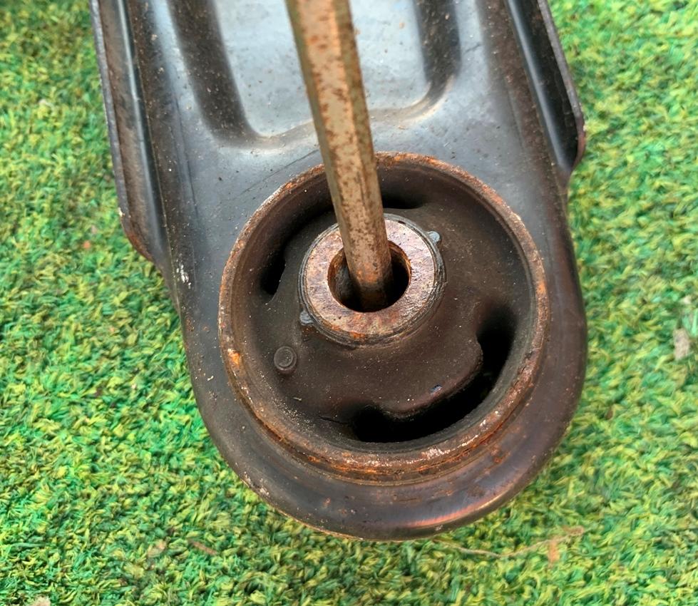 Рычаг левый задний NISSAN DAYZ ROOX B21A 55501-6A00K 3 ракурс Рычаг левый задний NISSAN DAYZ ROOX B21A 55501-6A00K 3 ракурс