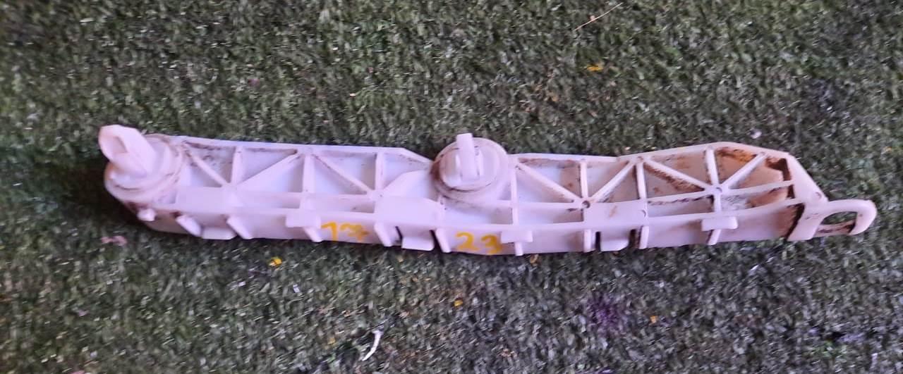 Крепление бампера правое заднее MITSUBISHI I-MIEV HA3W 6410A132 2 ракурс