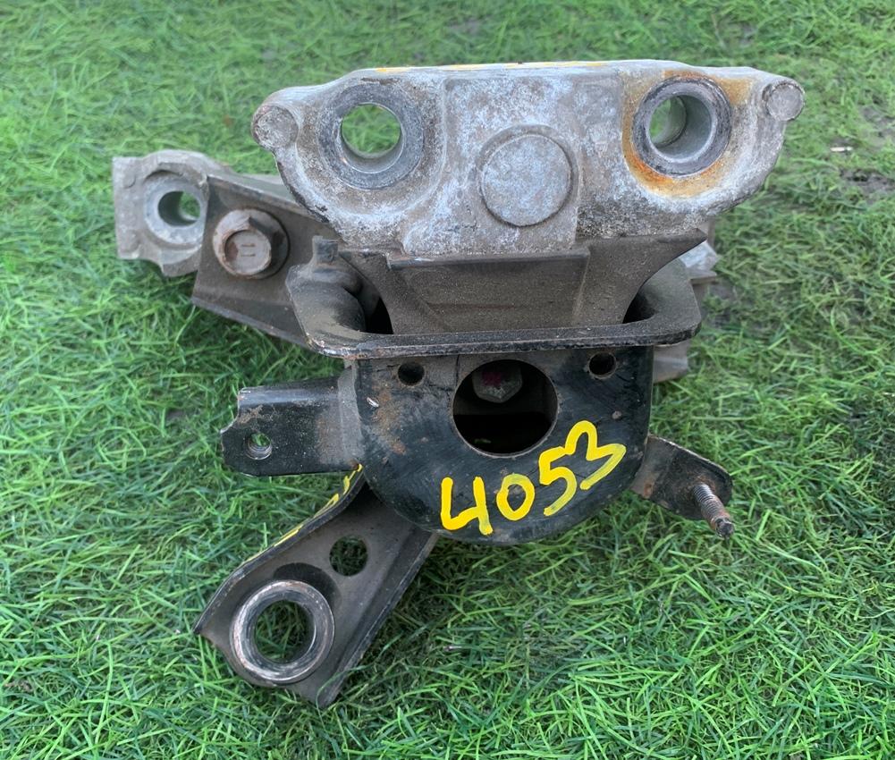 Подушка двигателя правая передняя TOYOTA ESTIMA ACR50 2AZFE 12341-26010 2 ракурс