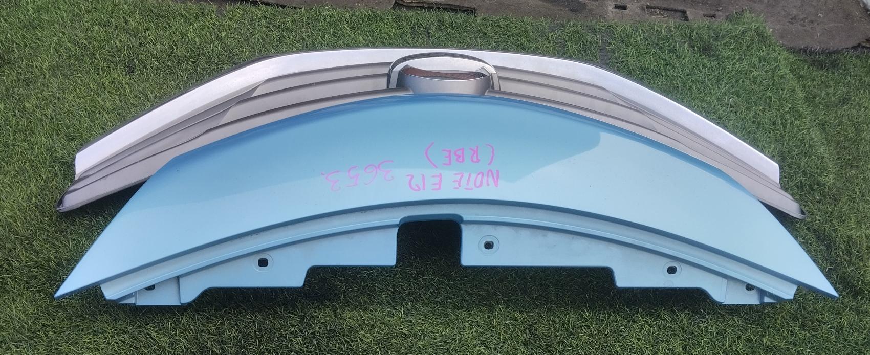 Решетка радиатора NISSAN NOTE E12 62310-3VA0A 2 ракурс