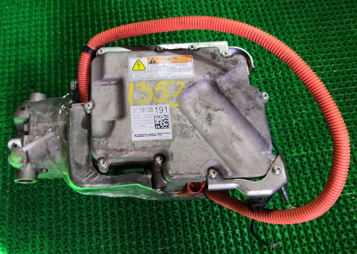 Компрессор кондиционера MITSUBISHI I-MIEV HA3W Y4F1 7813B191 1 ракурс
