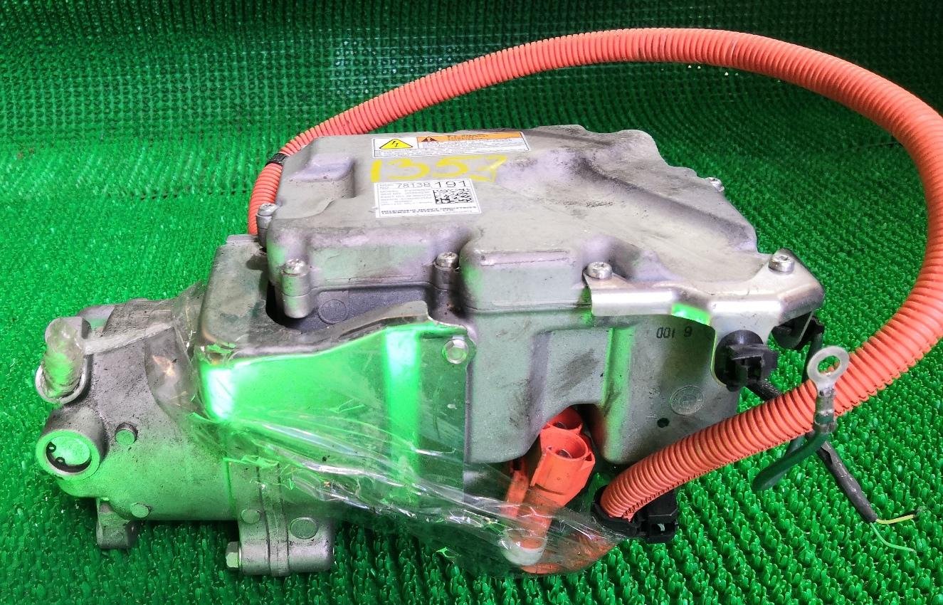 Компрессор кондиционера MITSUBISHI I-MIEV HA3W Y4F1 7813B191 2 ракурс