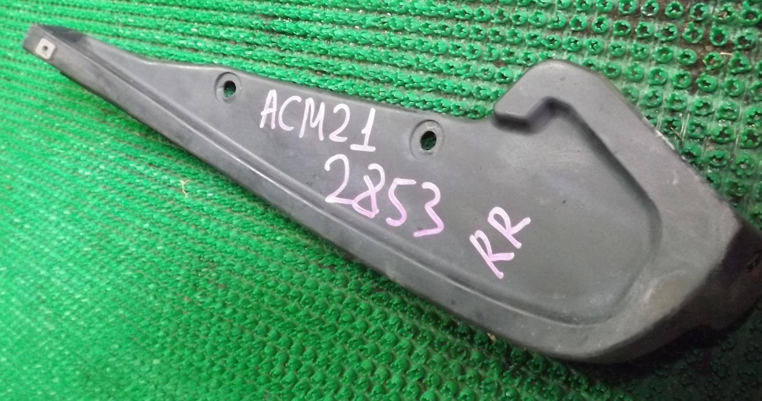 Подкрылок правый задний TOYOTA IPSUM ACM21 52152-44050 1 ракурс