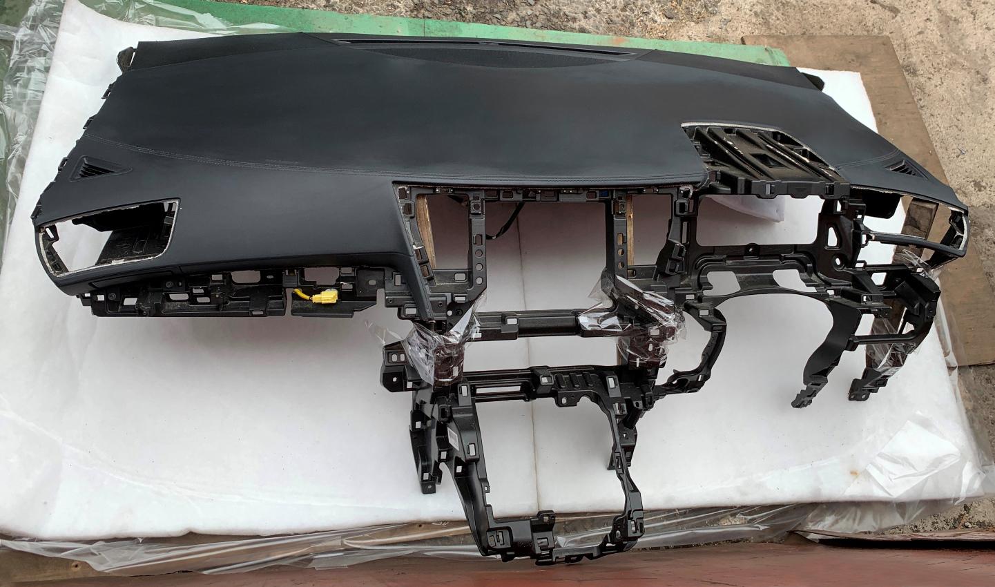 Торпедо  TOYOTA ALPHARD AYH30 ,55400-58030-C0 1 ракурс