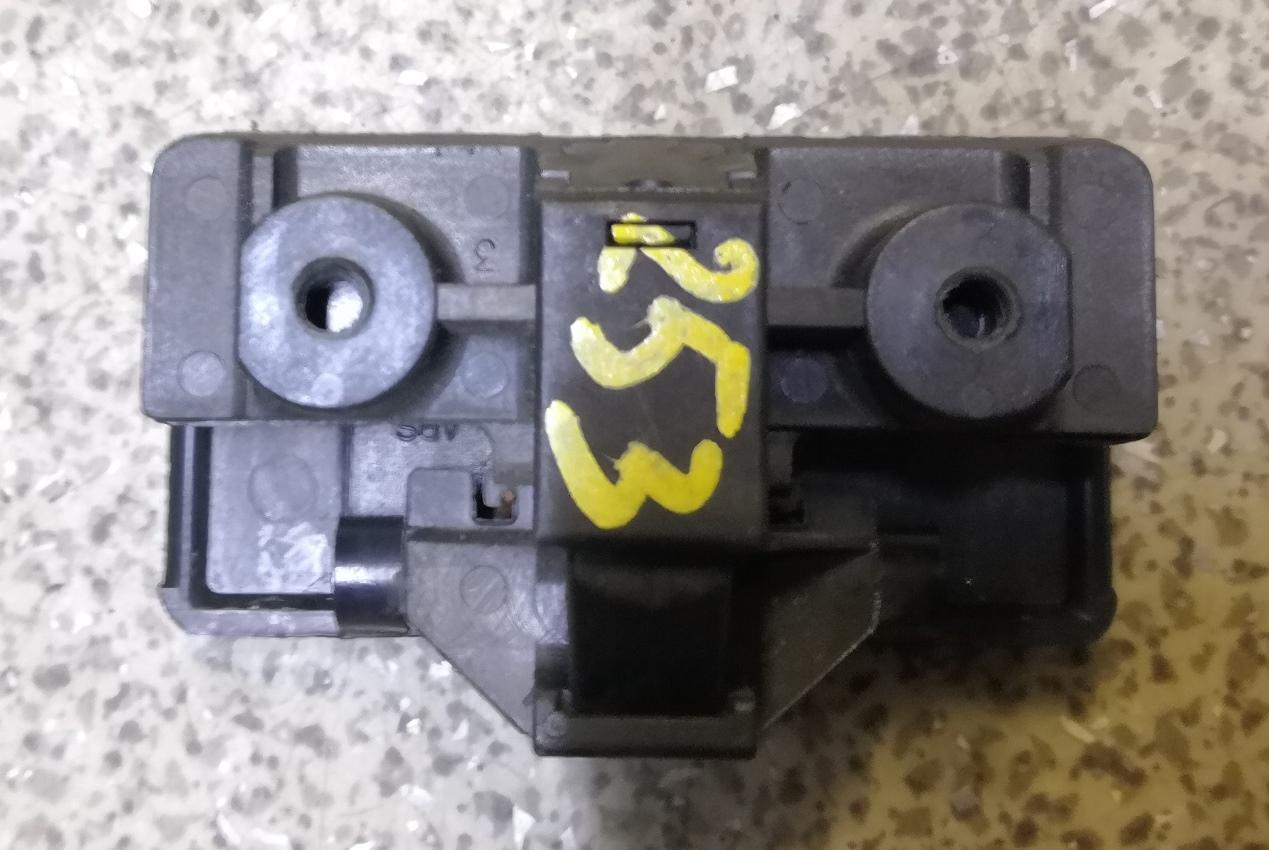 Бардачок MITSUBISHI GALANT E35A MB521376-2 2 ракурс