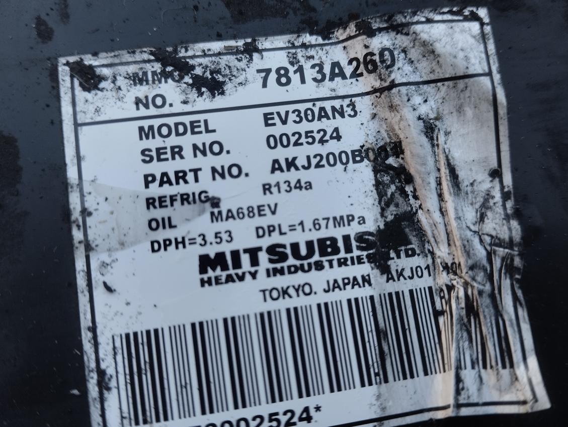 Компрессор кондиционера MITSUBISHI I-MIEV HA3W Y4F1 7813A260 2 ракурс