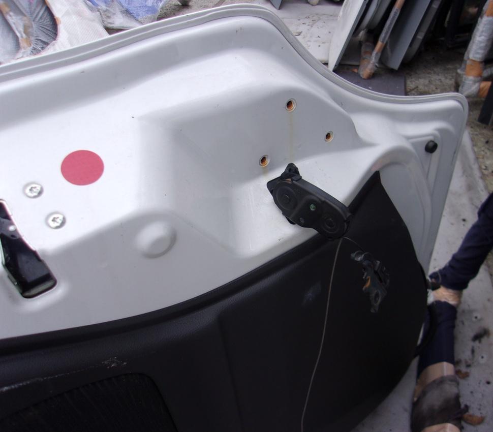 Дверь правая задняя NISSAN DAYZ ROOX B21A W13 3 ракурс