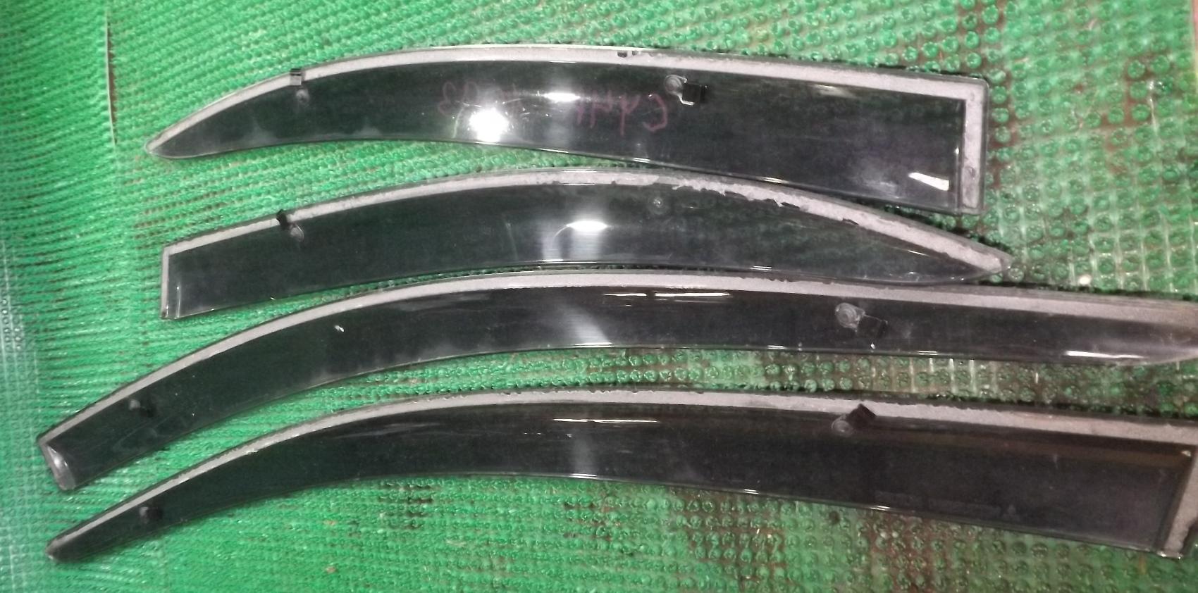 Ветровик MITSUBISHI GALANT FORTIS CY4A КОМПЛЕКТ 2 ракурс