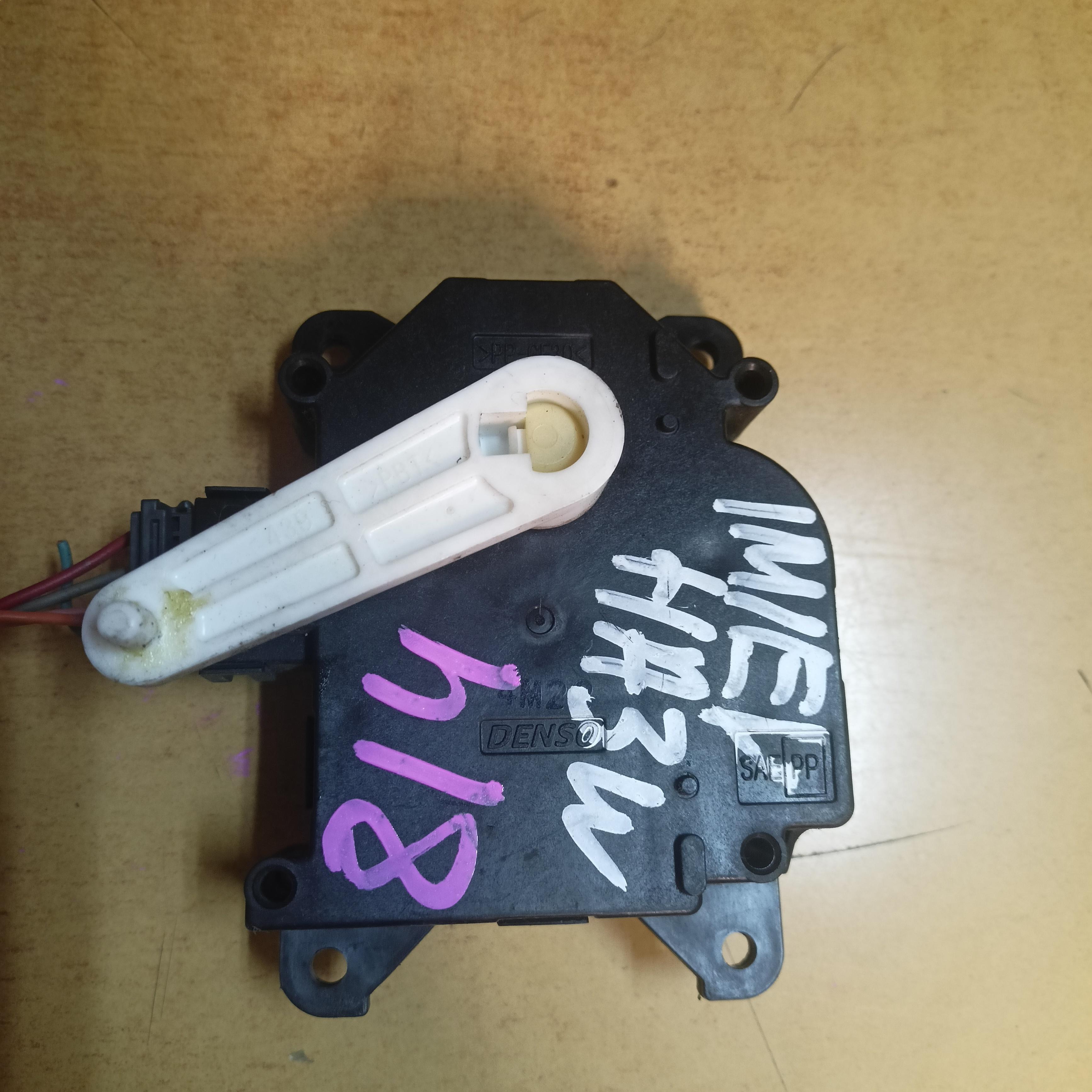 Сервопривод заслонок печки MITSUBISHI I-MIEV HA3W 113800-2320 2 ракурс