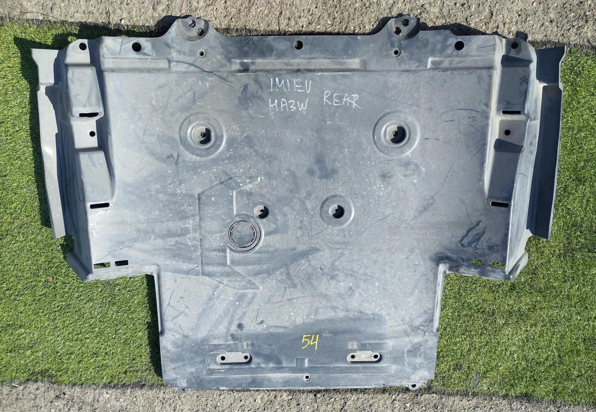 Защита антигравийная задняя MITSUBISHI I-MIEV HA3W 5370B138 1 ракурс