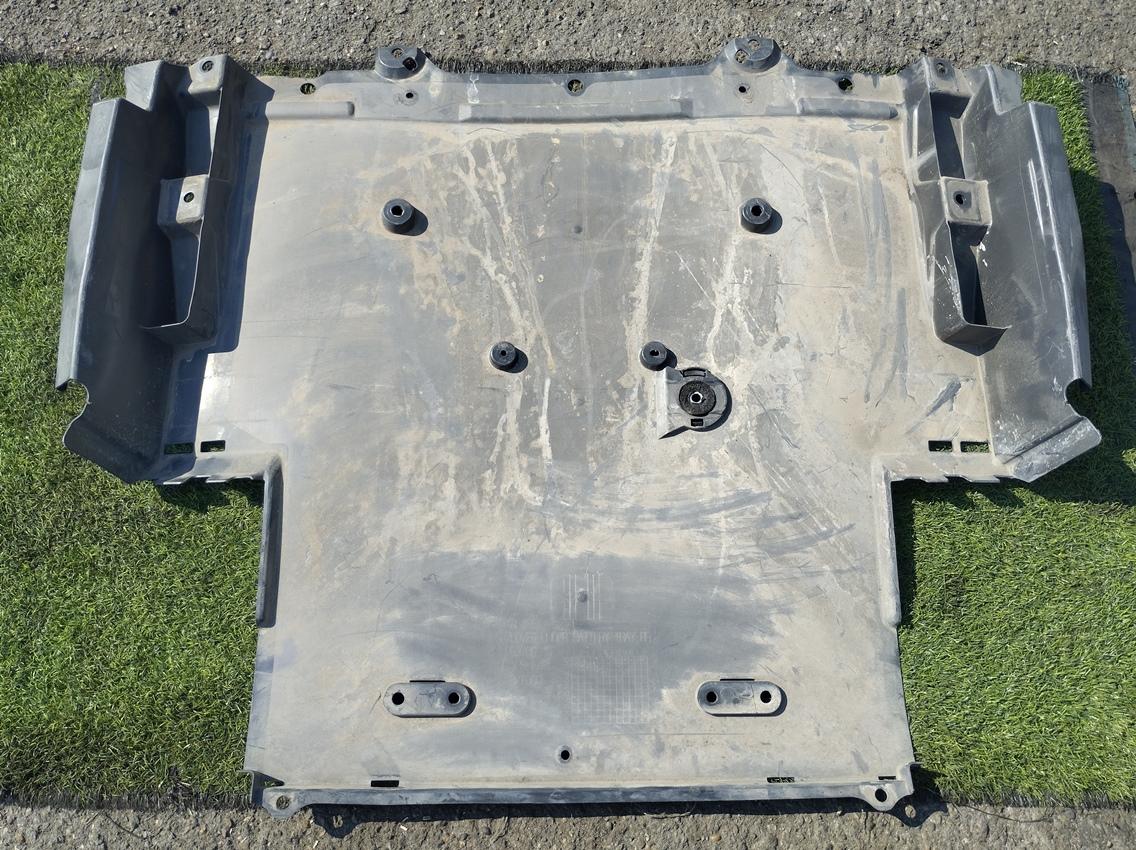 Защита антигравийная задняя MITSUBISHI I-MIEV HA3W 5370B138 2 ракурс