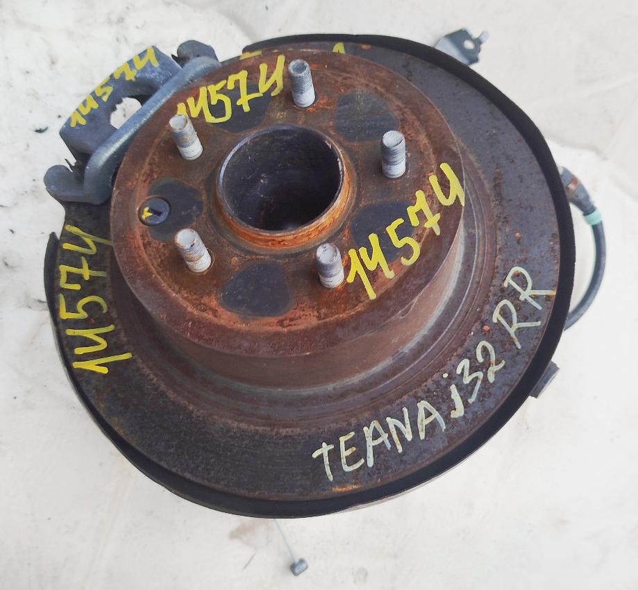 Ступица правая задняя NISSAN TEANA J32 43018-JN00A 1 ракурс