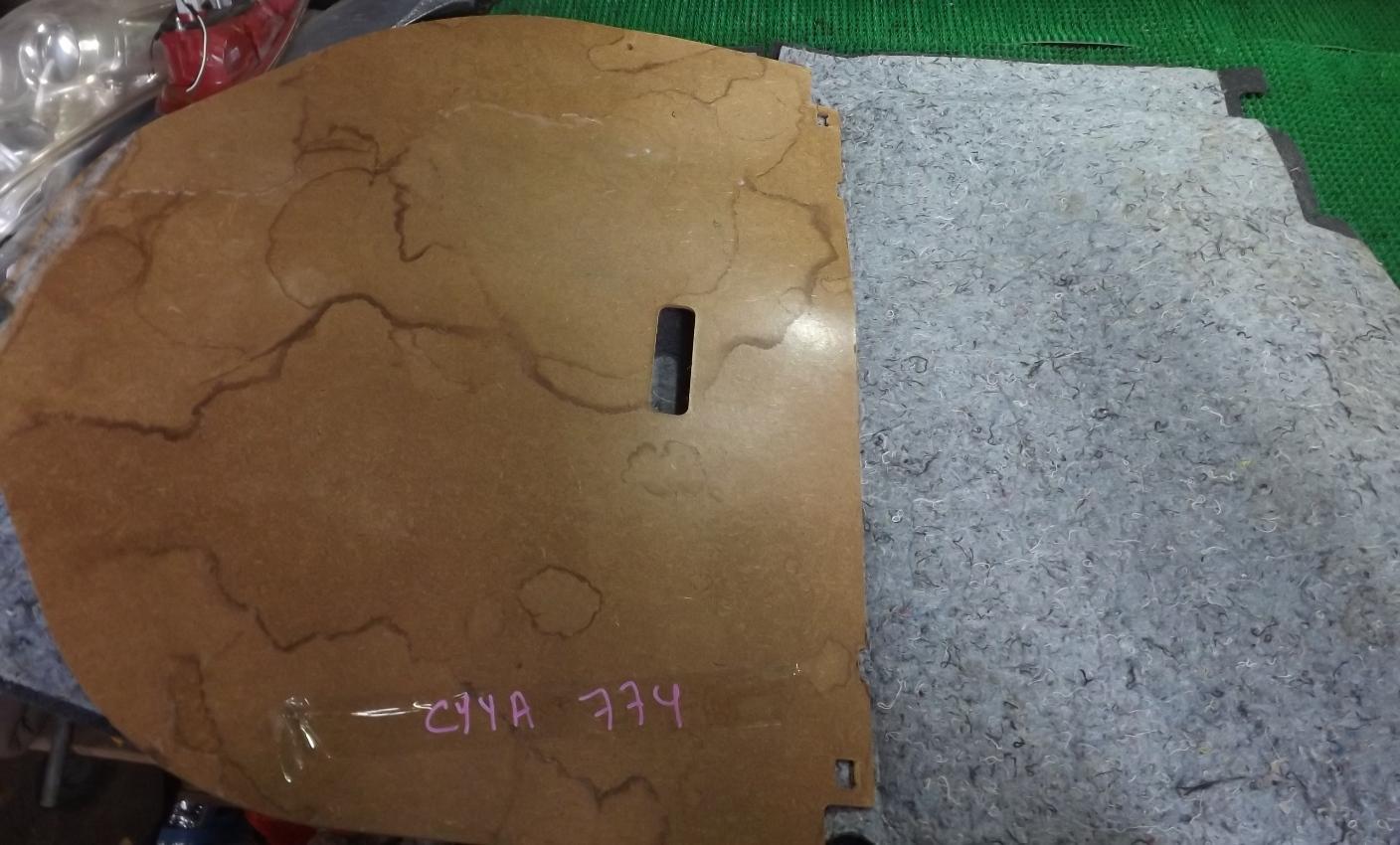 Обшивка багажника задняя MITSUBISHI GALANT FORTIS CY4A 7271A037 2 ракурс