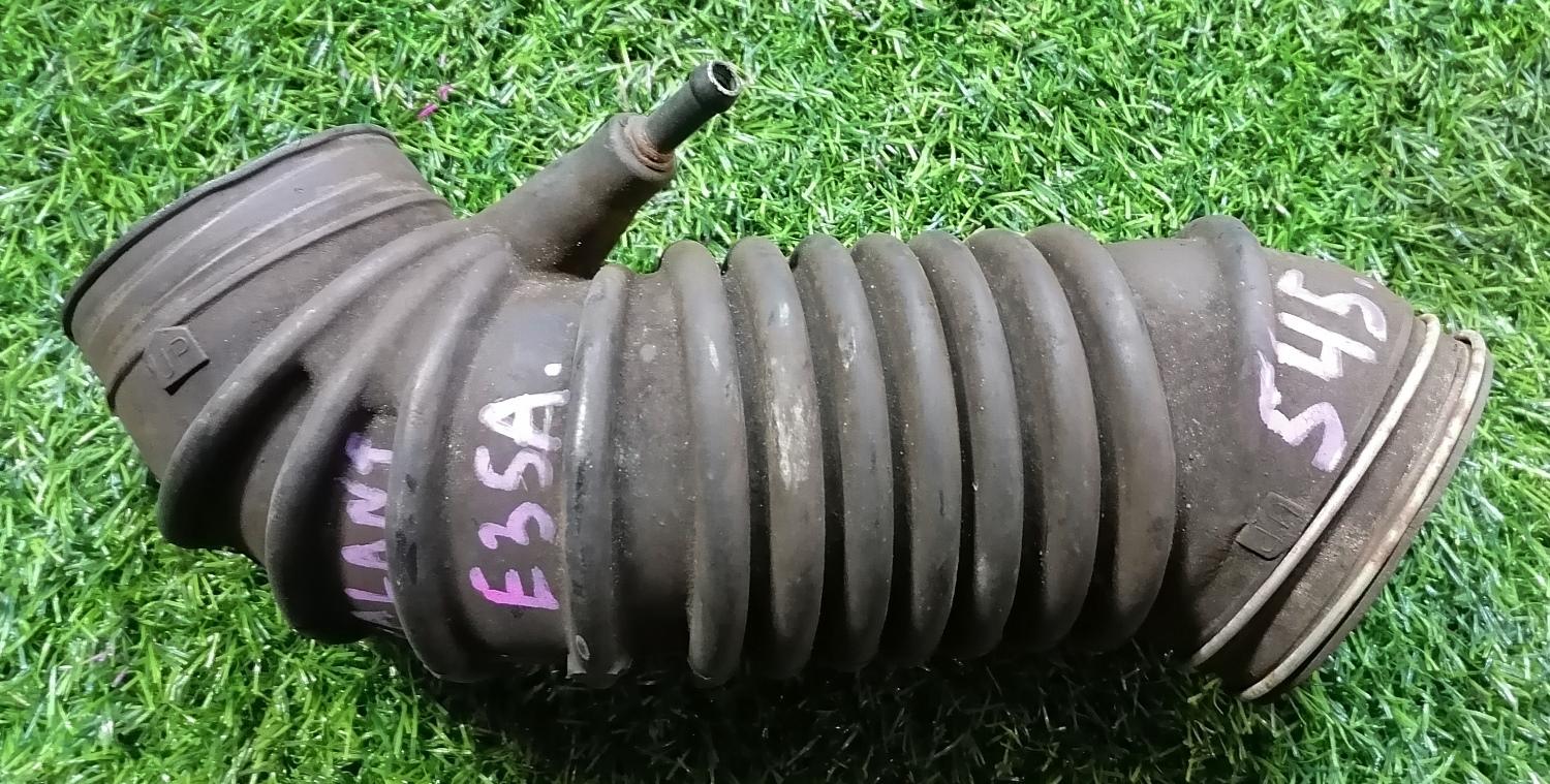 Патрубок воздушн.фильтра MITSUBISHI GALANT E35A 4G67 MD130384 1 ракурс