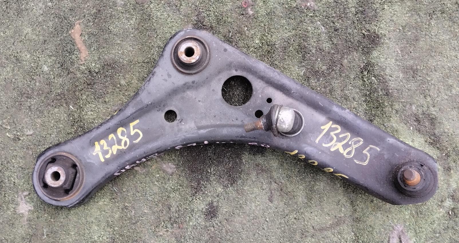 Рычаг правый передний NISSAN DAYZ B21W 54504-6A00E 1 ракурс