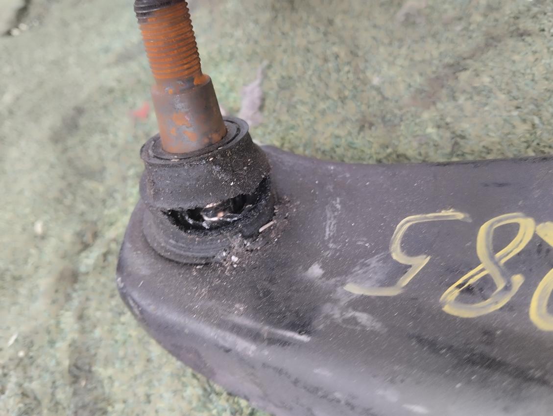 Рычаг правый передний NISSAN DAYZ B21W 54504-6A00E 2 ракурс