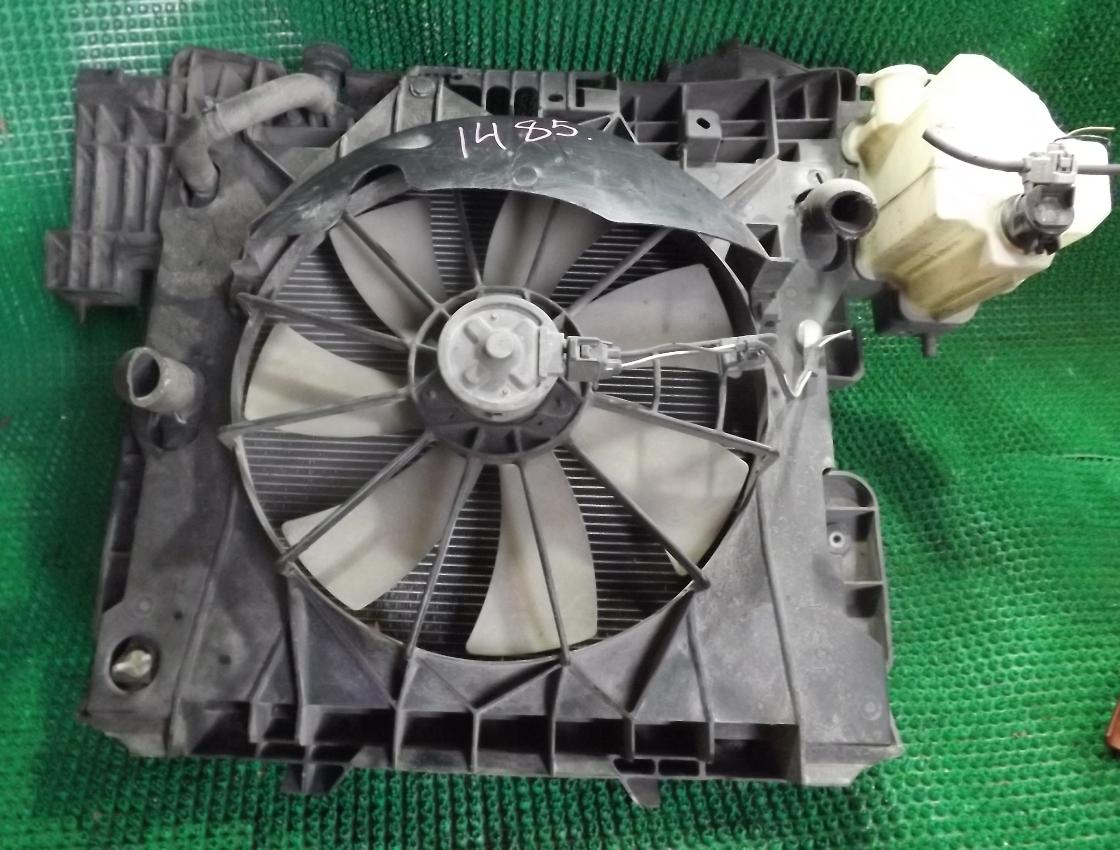 Телевизор MITSUBISHI I HA1W 3B20 +радиатор 1 ракурс