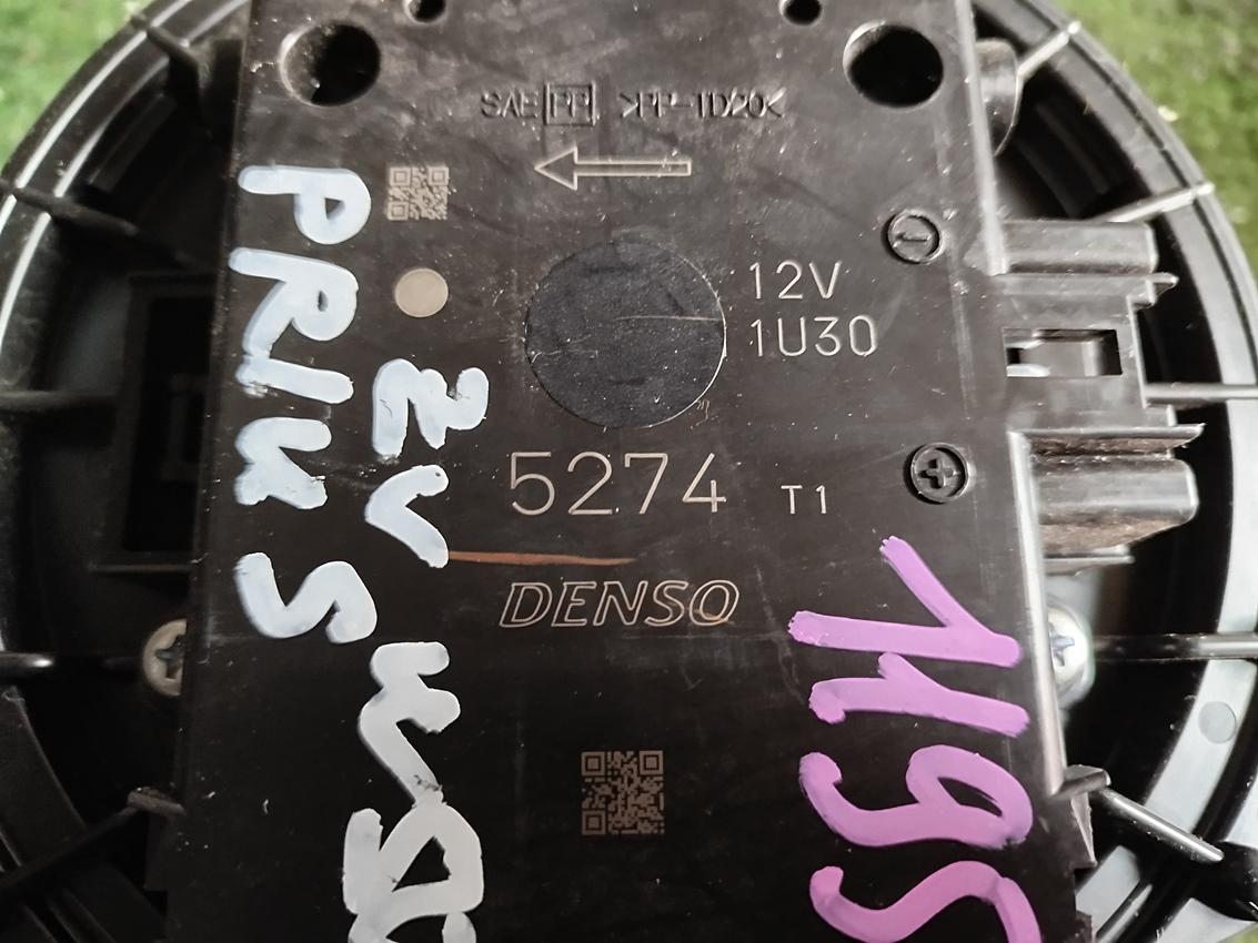 Мотор печки TOYOTA PRIUS ZVW50 87103-58070 2 ракурс