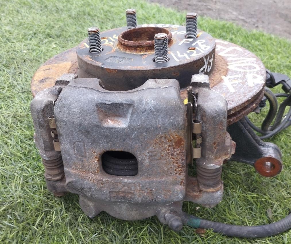 Ступица правая передняя TOYOTA PASSO KGC10 43211-B1010 2 ракурс