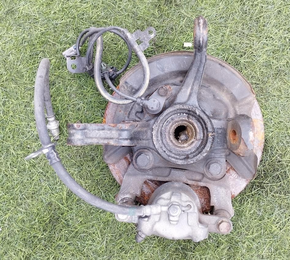 Ступица правая передняя TOYOTA PASSO KGC10 43211-B1010 3 ракурс