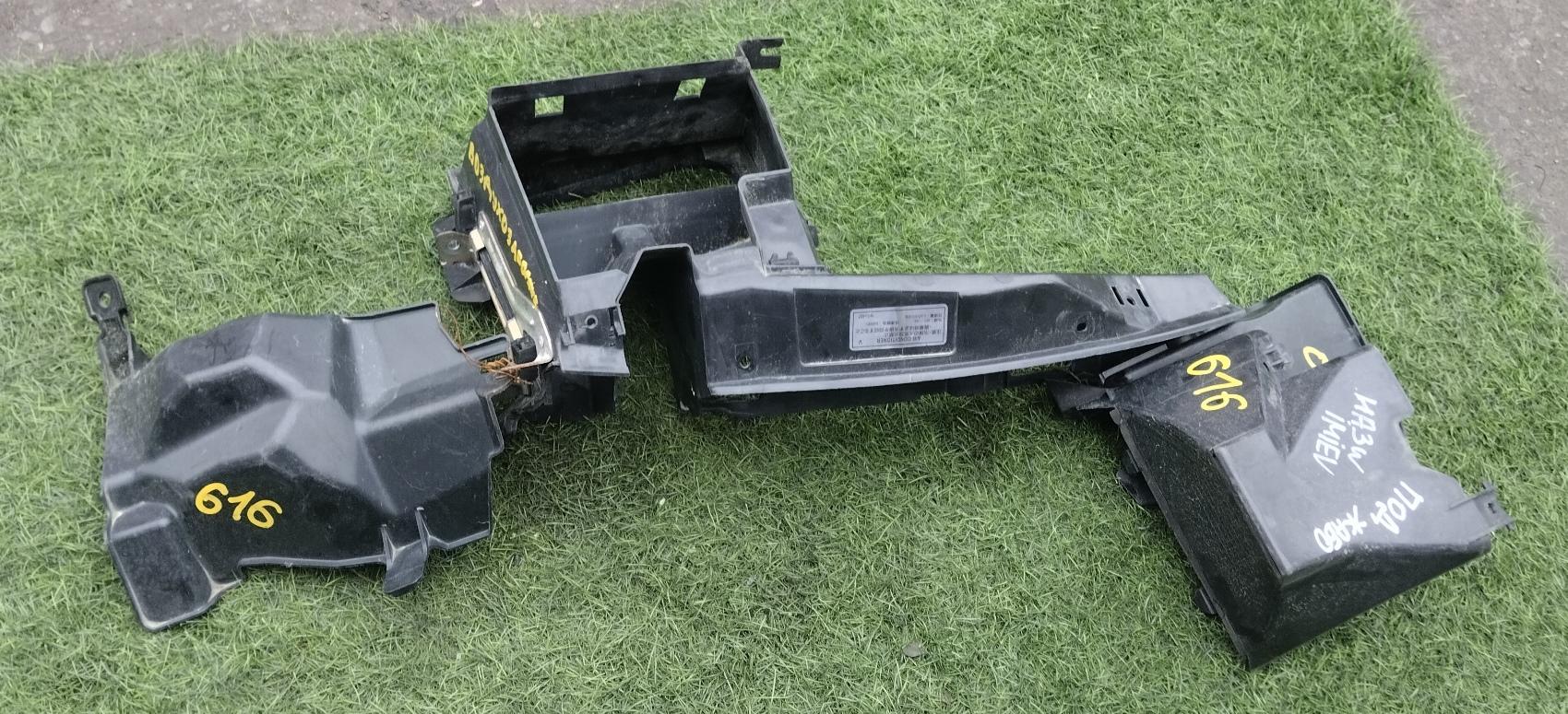 Воздухозаборник MITSUBISHI I-MIEV HA3W Y4F1 7803A0192 3 ракурс