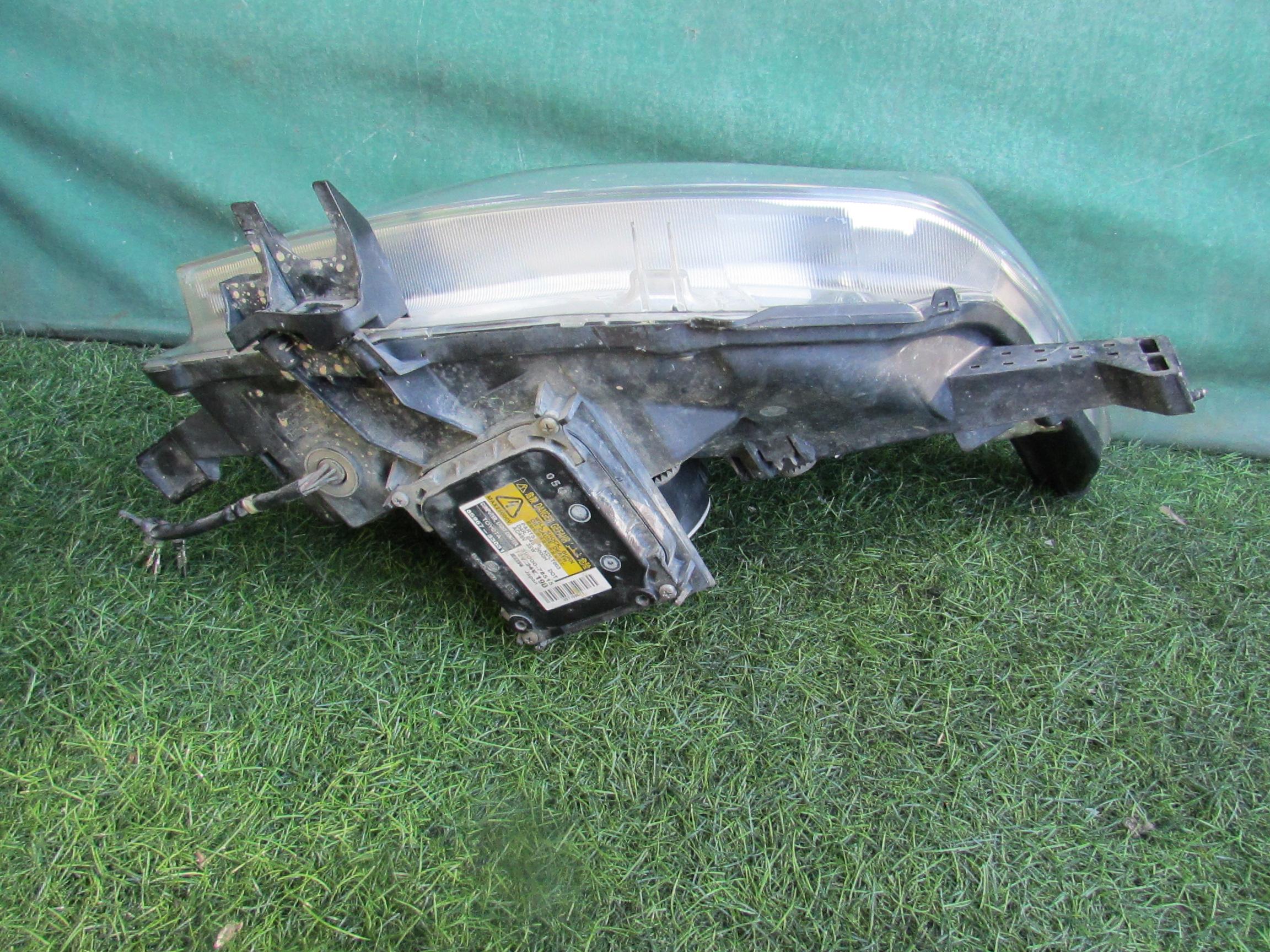 Фара левая TOYOTA PRIUS ZVW30 47-52 5 ракурс