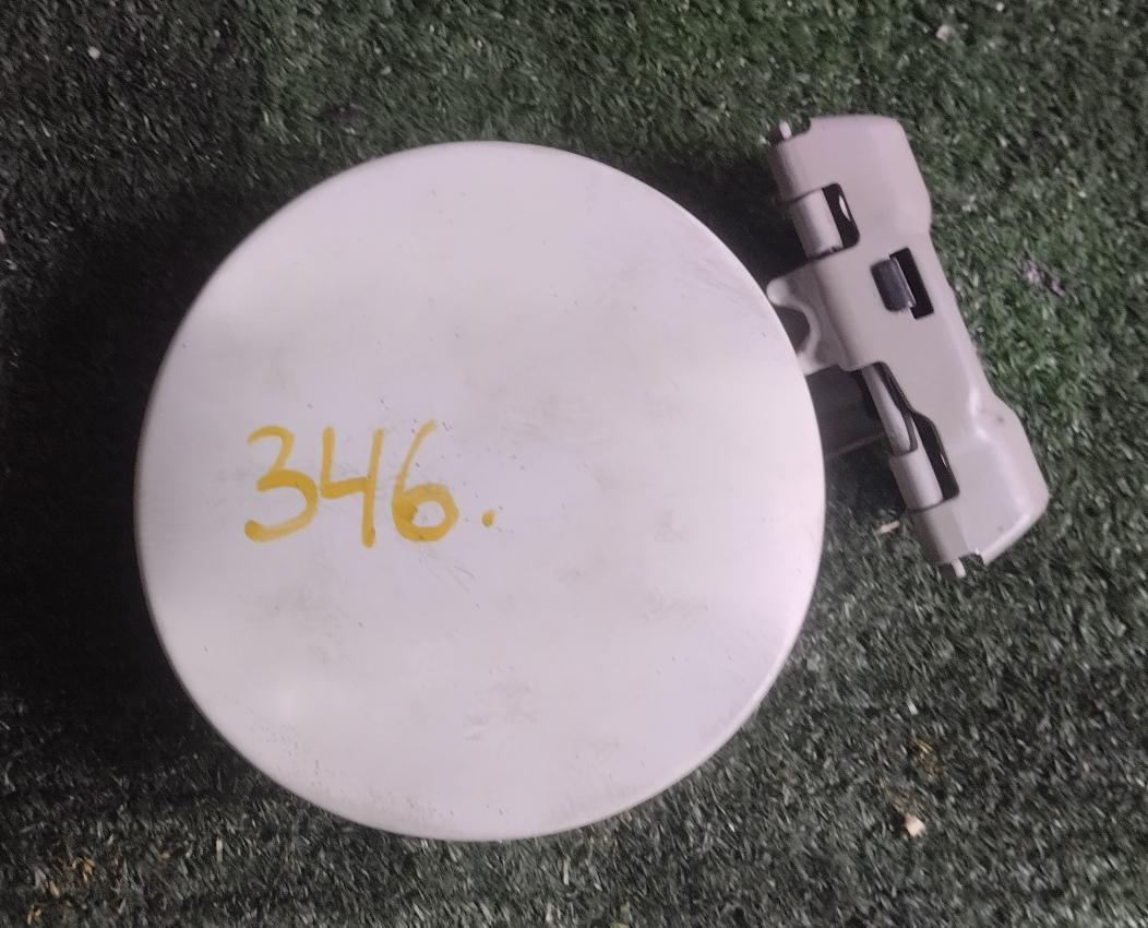 Лючок бензобака правый MITSUBISHI I-MIEV HA3W W37 1 ракурс