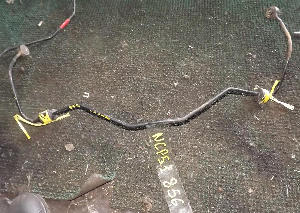 Стабилизатор задний  TOYOTA PROBOX NCP51 1 ракурс