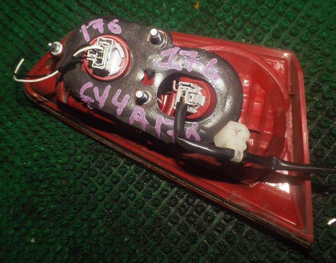 Стоп-вставка правая задняя MITSUBISHI GALANT FORTIS CY4A P5614 2 ракурс