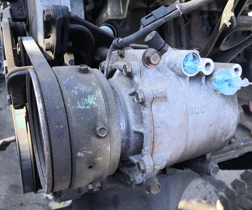 Компрессор кондиционера MITSUBISHI GALANT E35A 4G67 MB630341 1 ракурс Компрессор кондиционера MITSUBISHI GALANT E35A 4G67 MB630341 1 ракурс