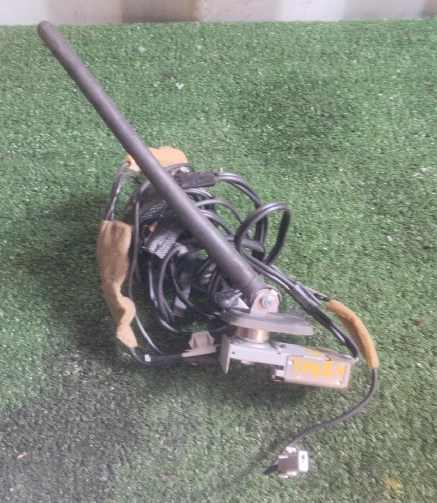 Антенна MITSUBISHI I-MIEV HA3W 8723A058 1 ракурс Антенна MITSUBISHI I-MIEV HA3W 8723A058 1 ракурс