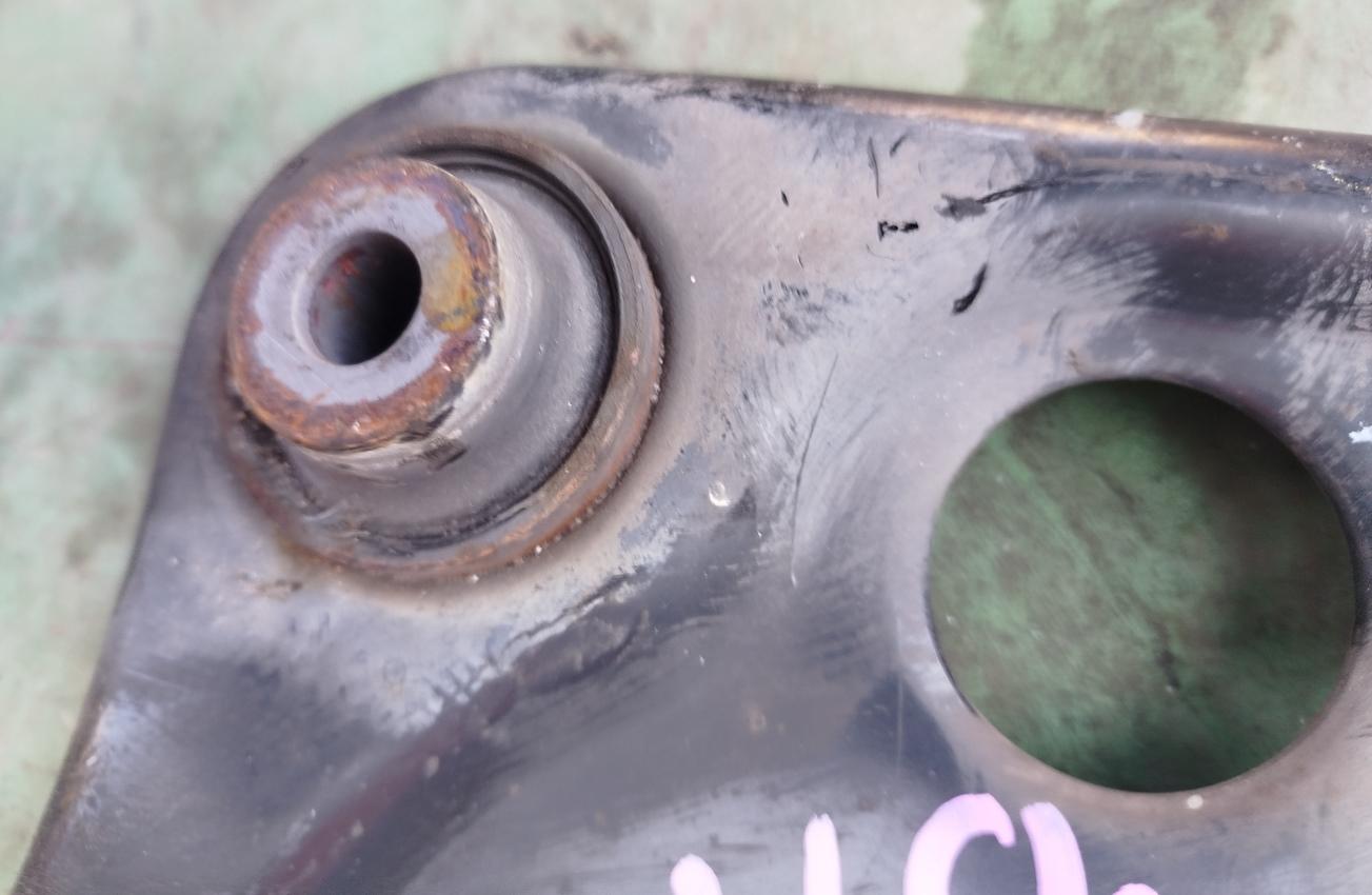 Рычаг правый передний NISSAN DAYZ B21W 54504-6A00E 3 ракурс