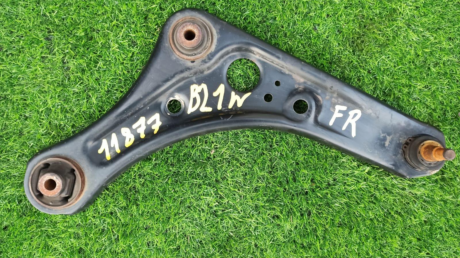 Рычаг правый передний NISSAN DAYZ B21W 1 ракурс