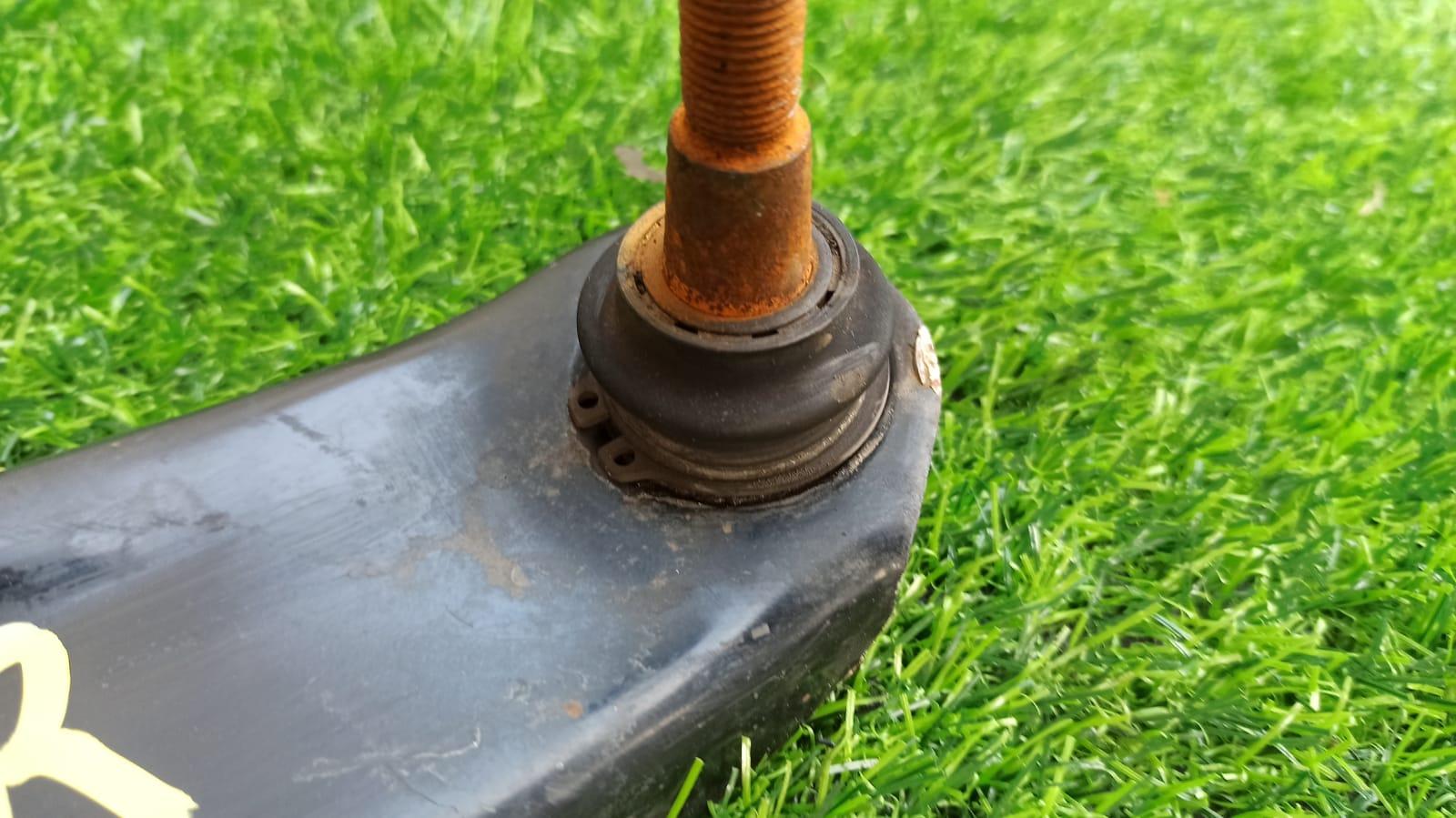 Рычаг правый передний NISSAN DAYZ B21W 3 ракурс