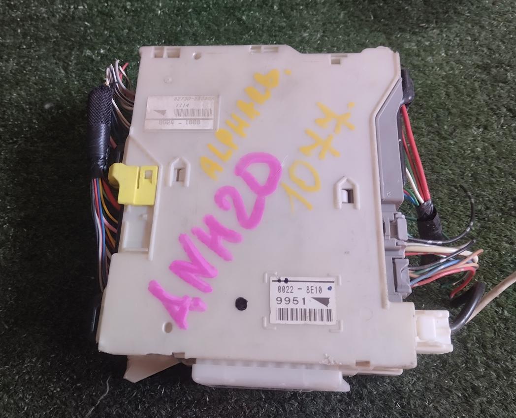 Блок предохранителей правый  TOYOTA VELLFIRE GGH25 2GR-FE ,82730-58040 1 ракурс