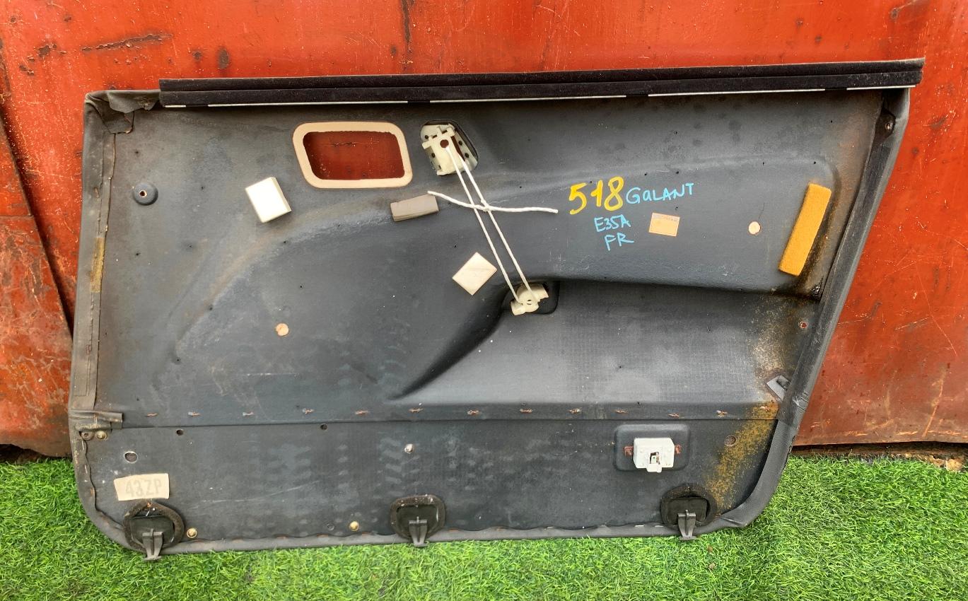 Обшивка дверей левая передняя MITSUBISHI GALANT E35A 2 ракурс