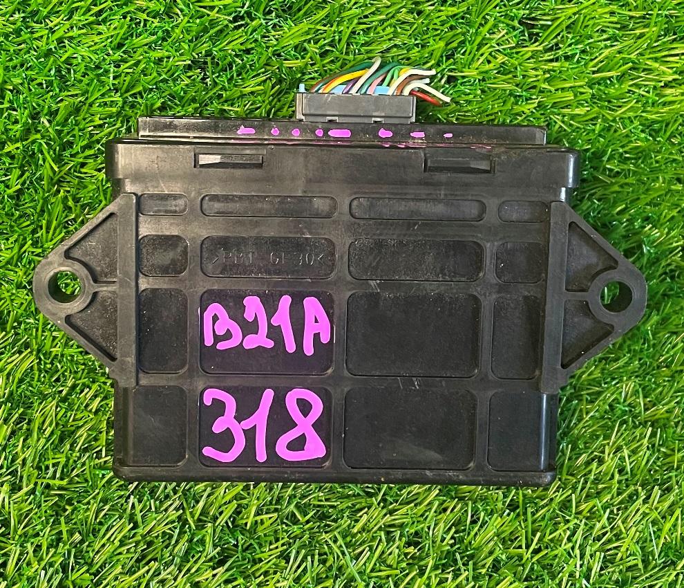 Блок управления акпп NISSAN DAYZ ROOX B21A 3B20 2 ракурс