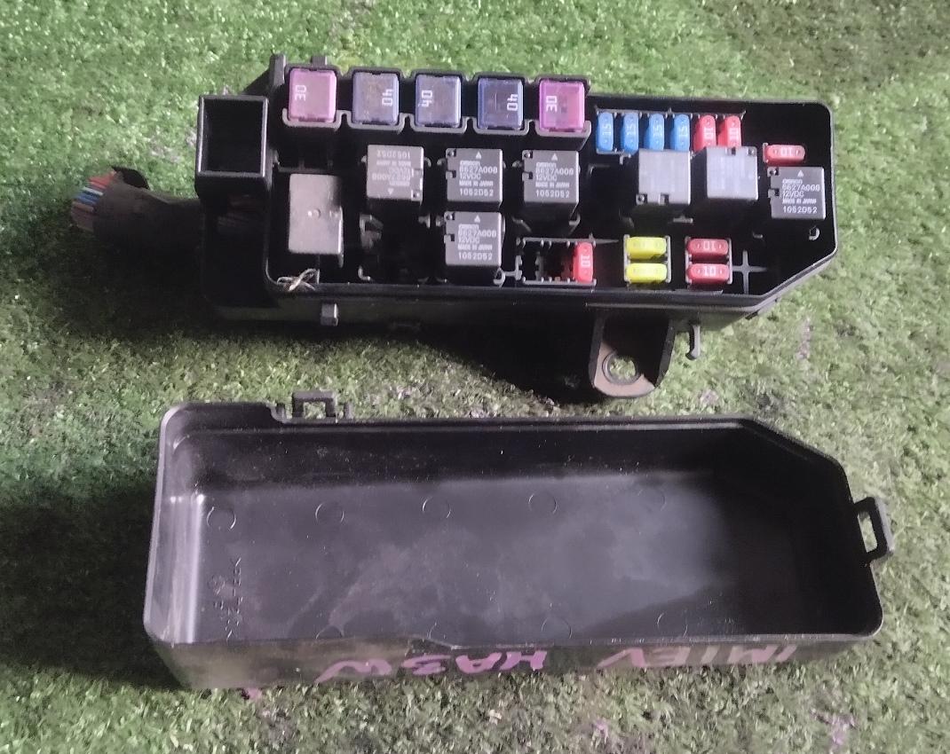 Блок предохранителей MITSUBISHI I-MIEV HA3W Y4F1 MR969466 3 ракурс