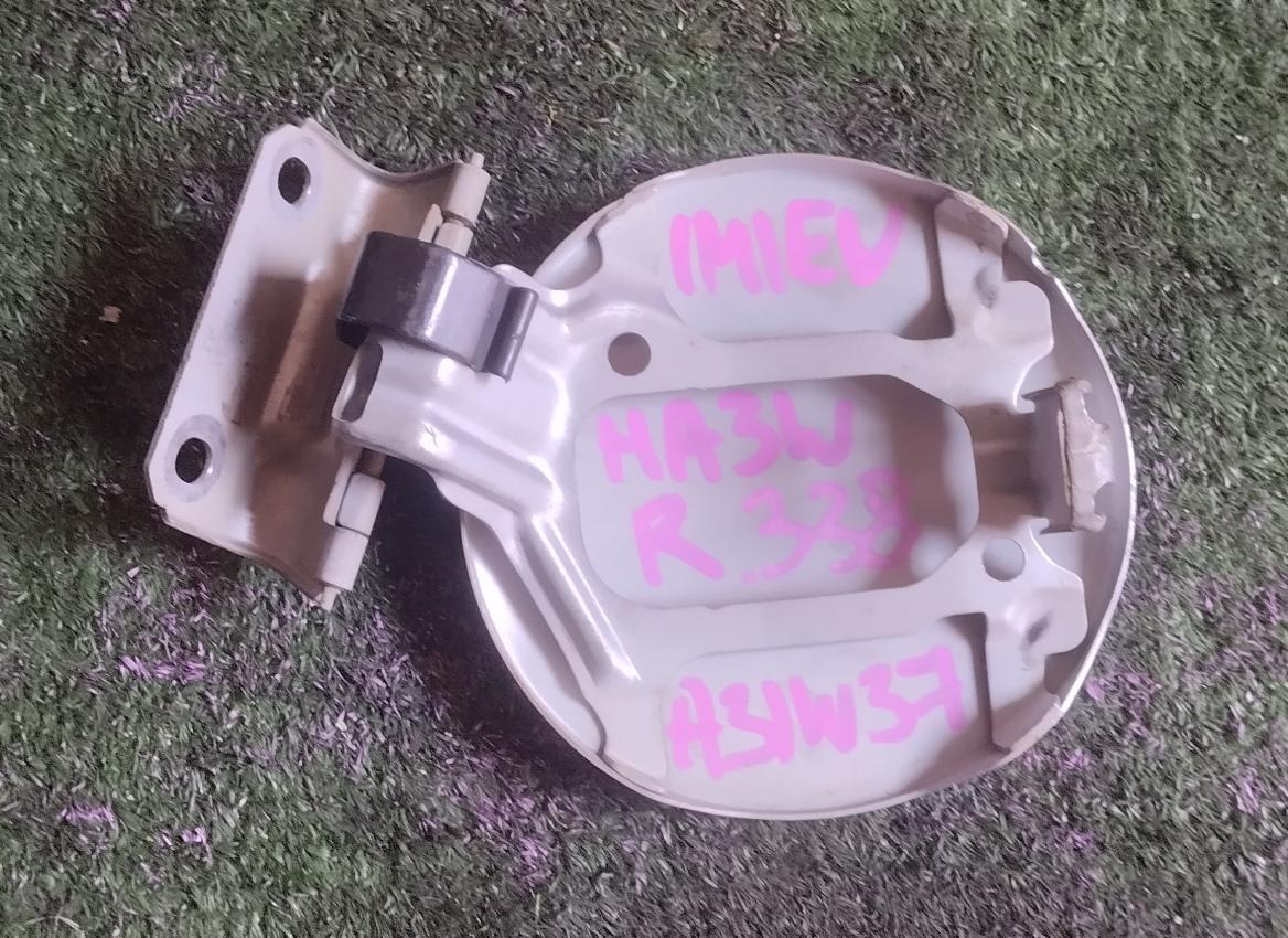 Лючок бензобака правый MITSUBISHI I-MIEV HA3W 2 ракурс