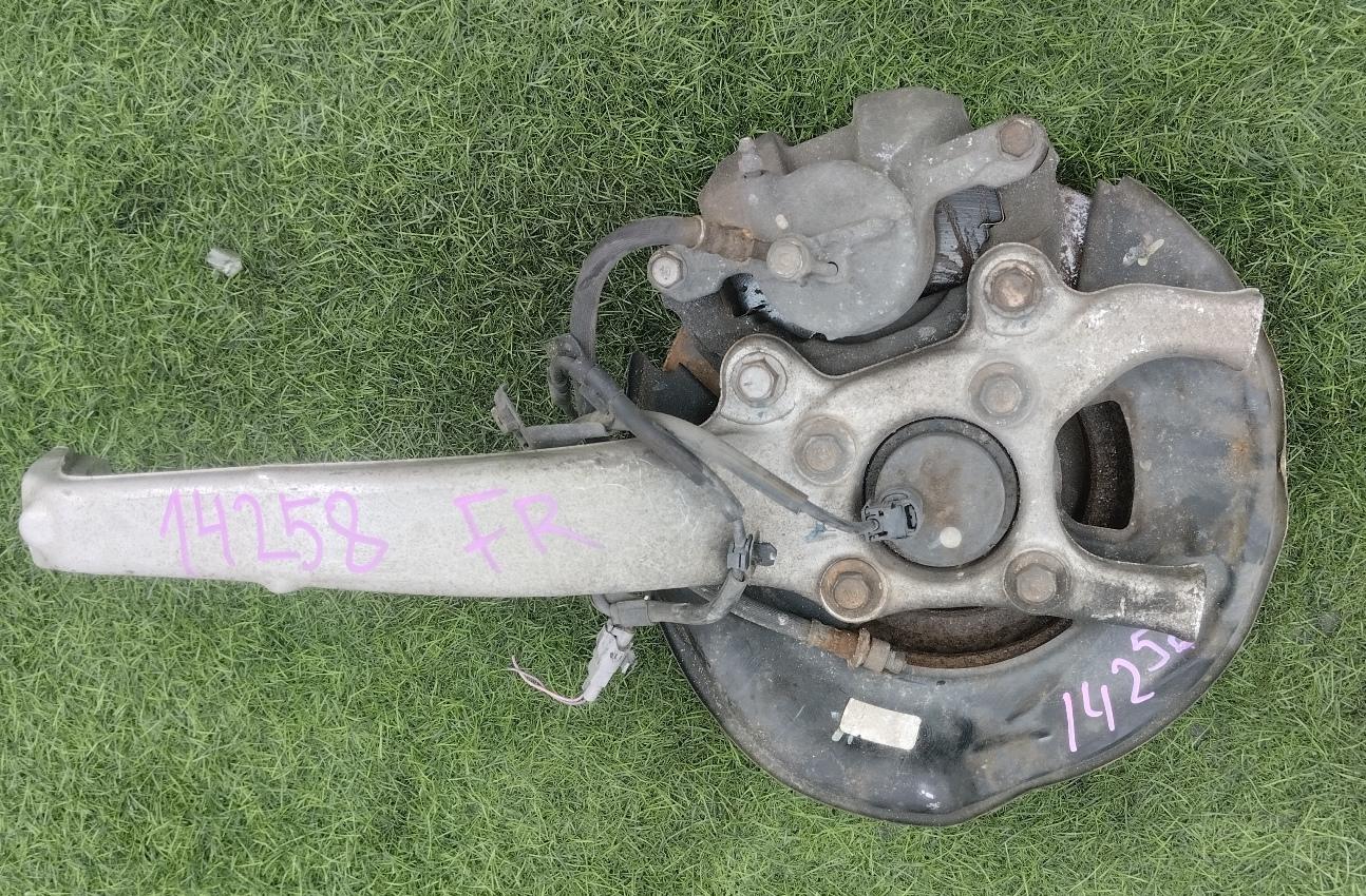 Ступица правая передняя TOYOTA MARK X GRX121 43201-30010 2 ракурс