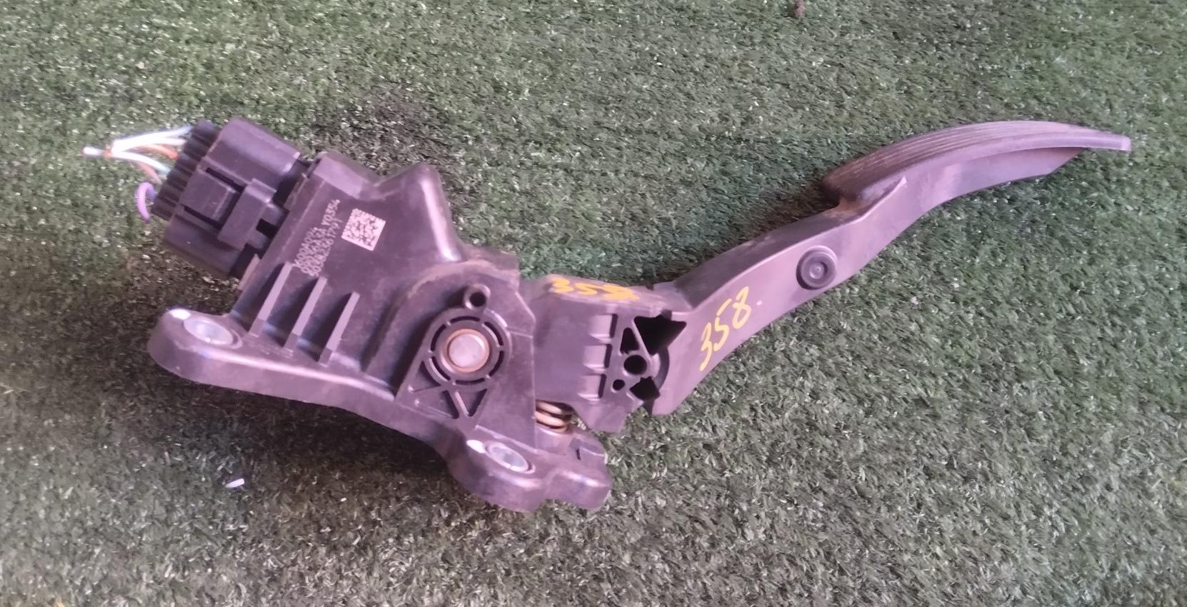 Педаль подачи топлива MITSUBISHI I-MIEV HA3W 1600A094 1 ракурс