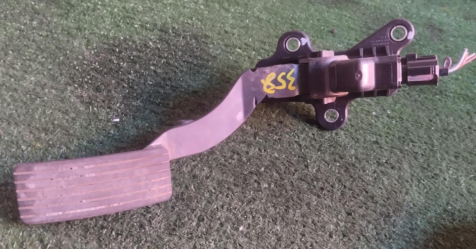 Педаль подачи топлива MITSUBISHI I-MIEV HA3W 1600A094 3 ракурс