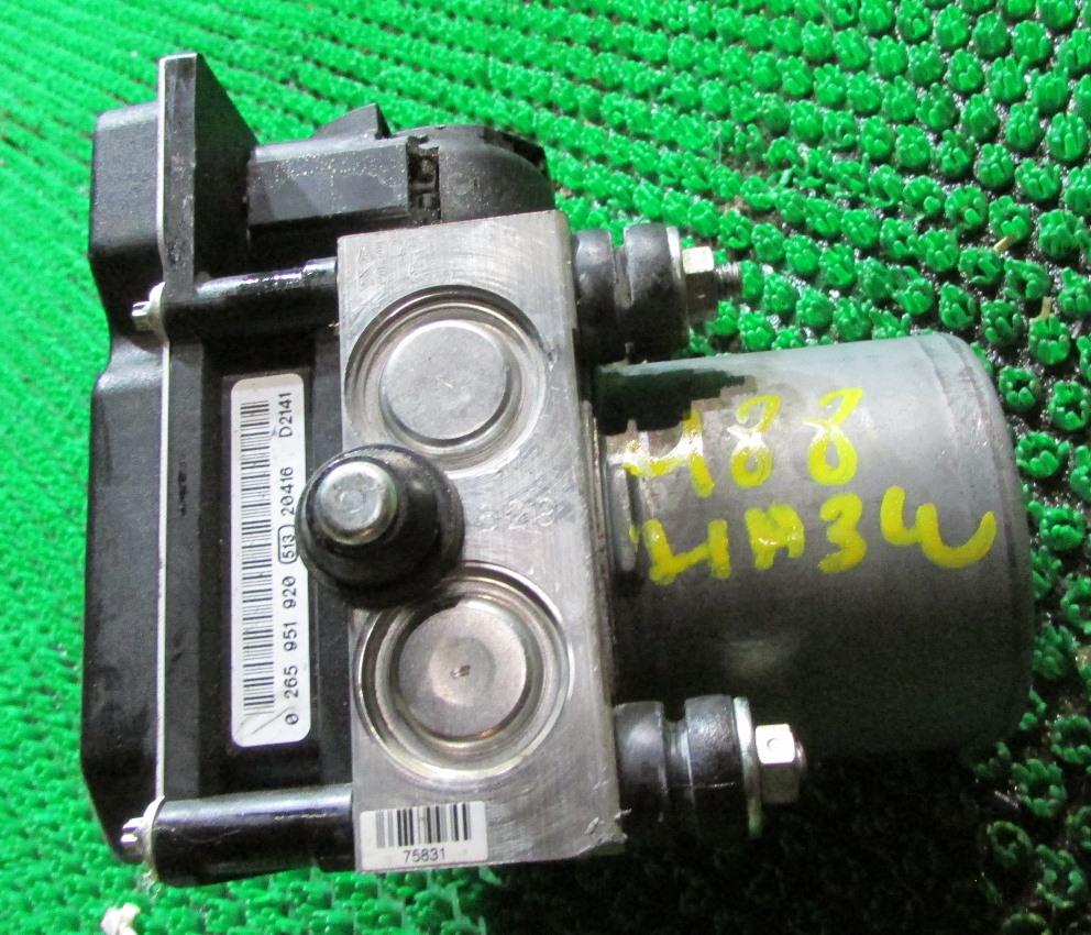 Блок abs MITSUBISHI I-MIEV HA3W Y4F1 4670A700 2 ракурс