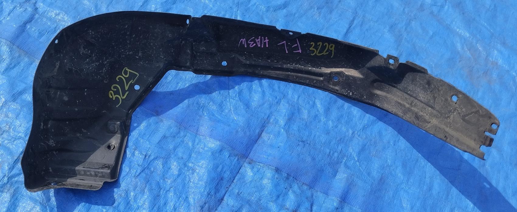 Подкрылок левый передний MITSUBISHI I-MIEV HA3W 5370A981 1 ракурс