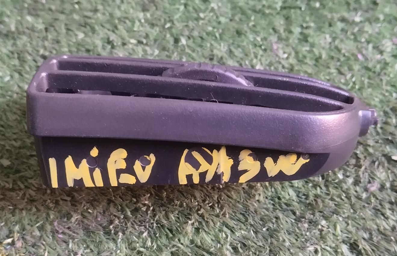 Дуйки правые MITSUBISHI I-MIEV HA3W 8030A029HA 3 ракурс