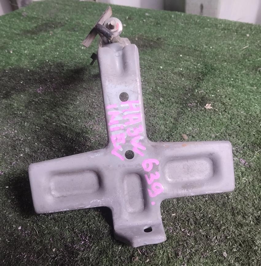 Крепление аккумулятора MITSUBISHI I-MIEV HA3W 8201A047 1 ракурс