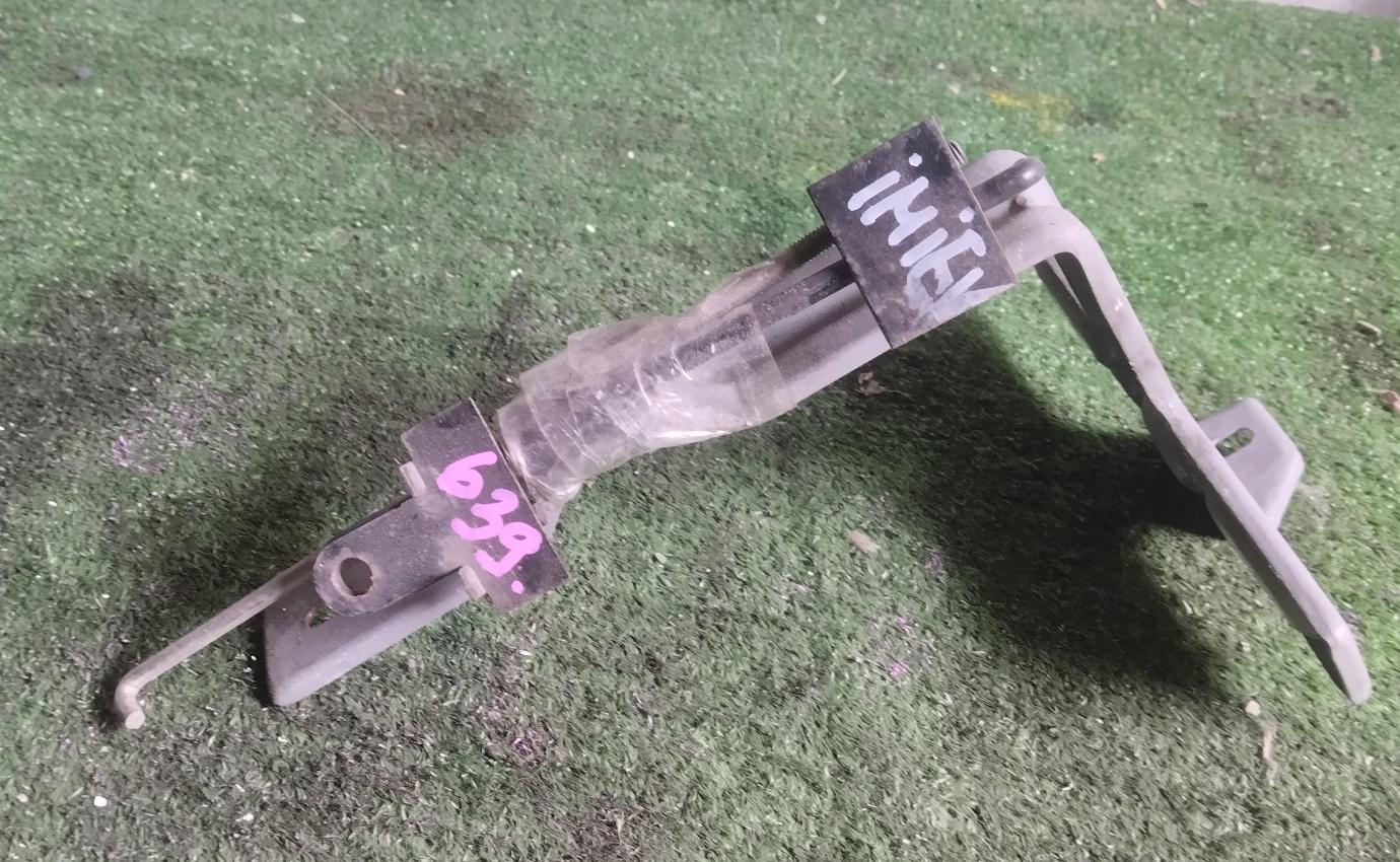 Крепление аккумулятора MITSUBISHI I-MIEV HA3W 8201A047 2 ракурс