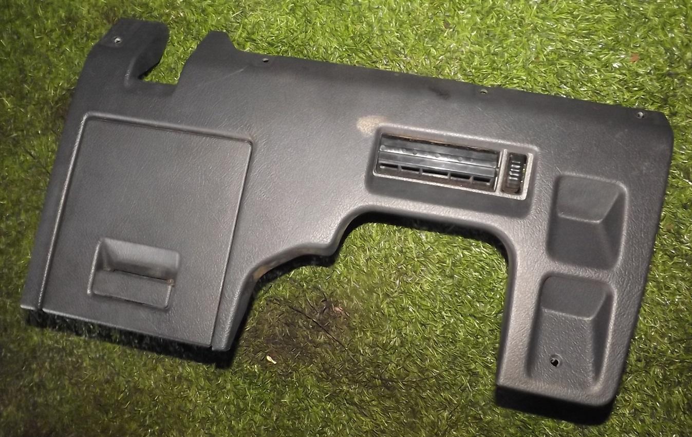 Пластик под руль MITSUBISHI GALANT E35A 1 ракурс