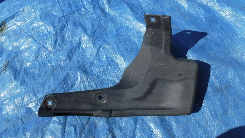 Подкрылок правый задний  TOYOTA PRIUS ZVW30 2ZR-FXE ,2WD ,- 1 ракурс